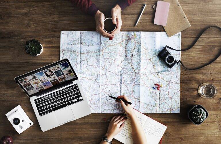 Remote Work Tools for Travelers: Enhancing Efficiency and Connectivity